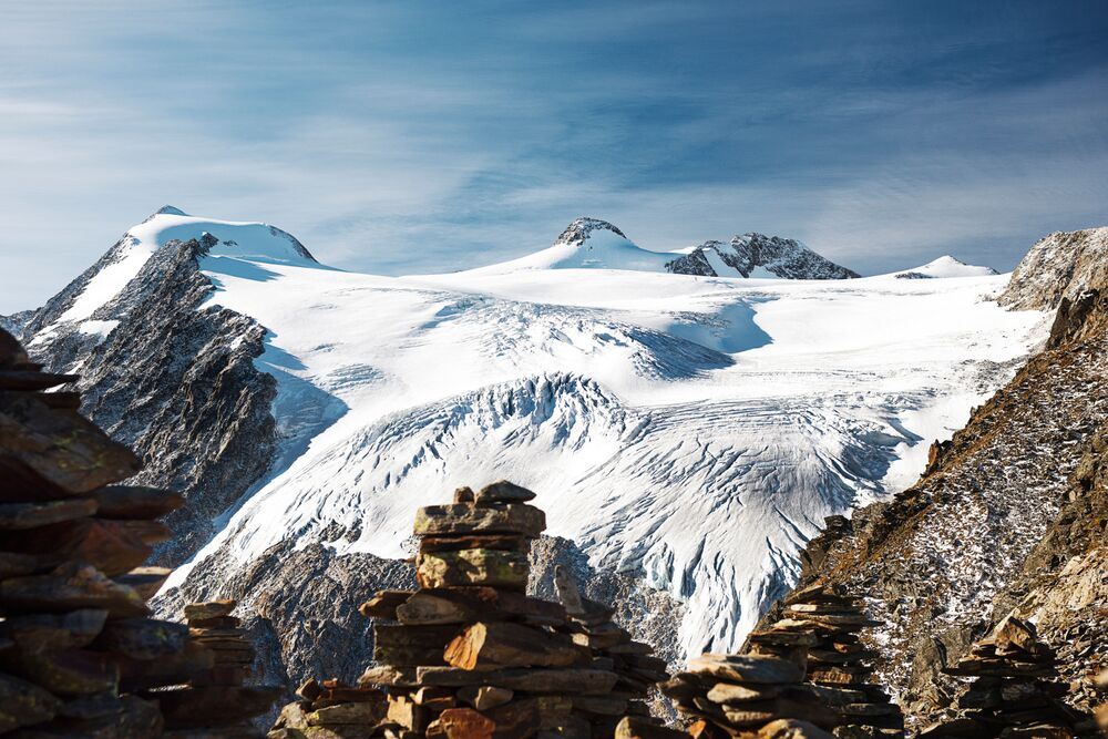 Blick auf das vergletscherte Zuckerh&uuml;tl in den Stubaier Alpen